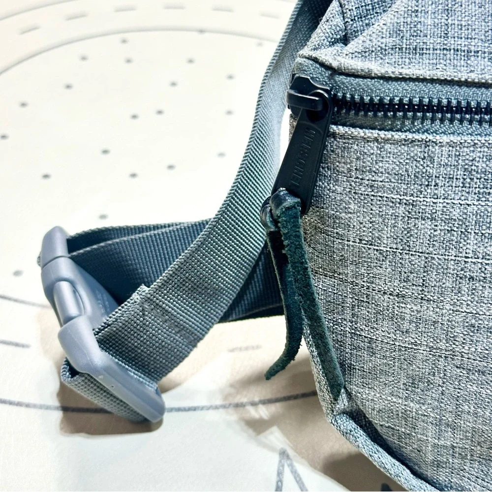 Herschel Fifteen Waist Pack - Picture 10 of 11